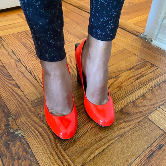 Shoes - Picture 3 of 9